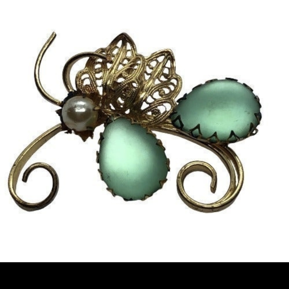 Vintage Western Germany Brooch Pin Gold Tone Filigree Green Moonglow